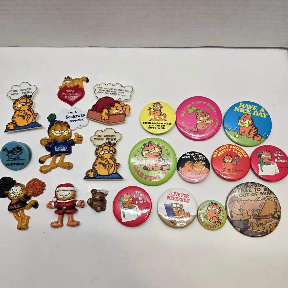 Vintage Retro‎ 70s & 80s Garfield Pinback Buttons & Magnets 20 Pc Lot Kats Meow